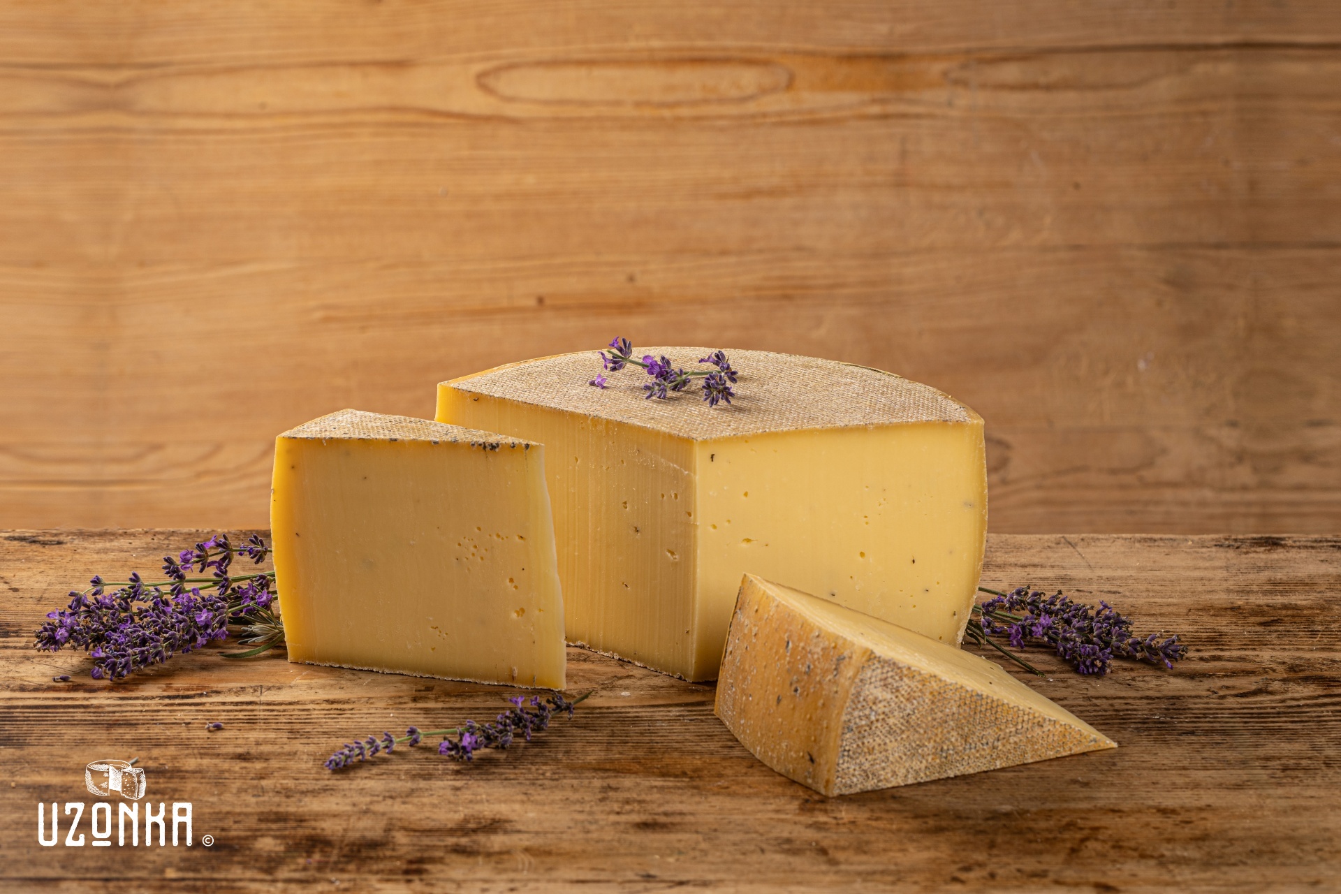 Br&acirc;nză maturată L&eacute;da - cu lavandă - ECO A2, 100% Grass-Fed