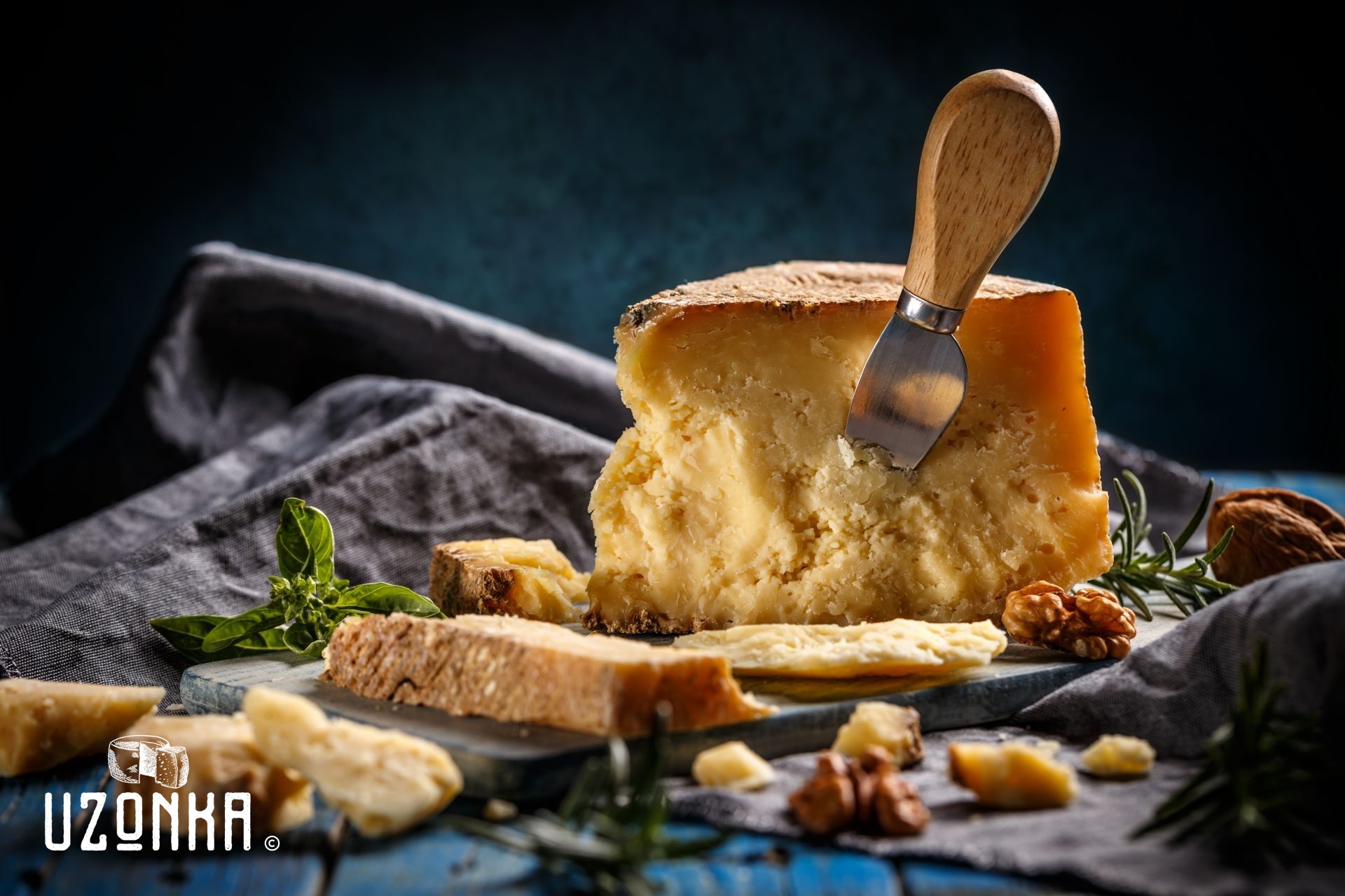 Br&acirc;nză maturată Montis peste 18 luni &ndash; Nepasteurizată, ECO A2, fără lactoză, 100% Grass-Fed