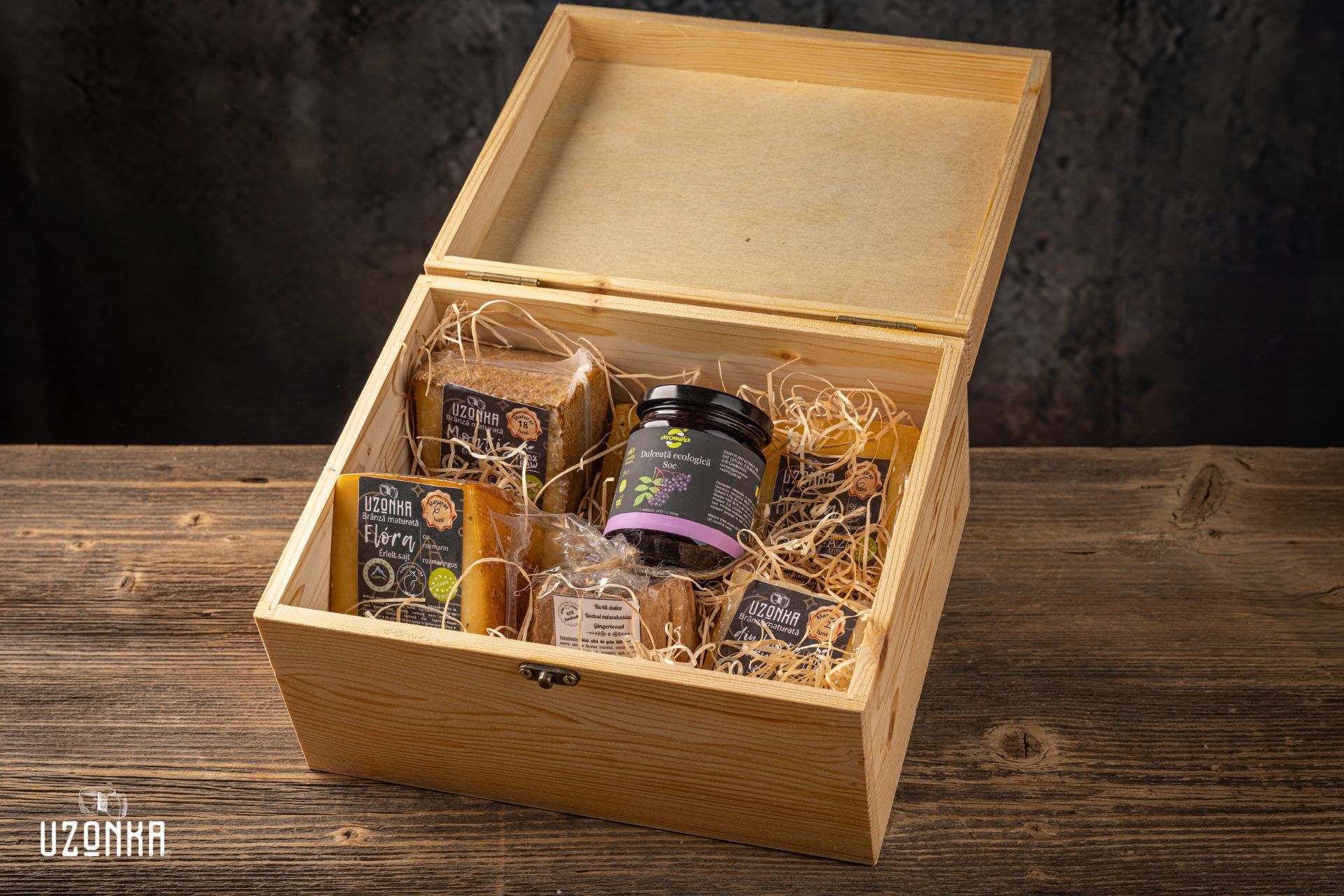 Premium Uzonka Cheese Box